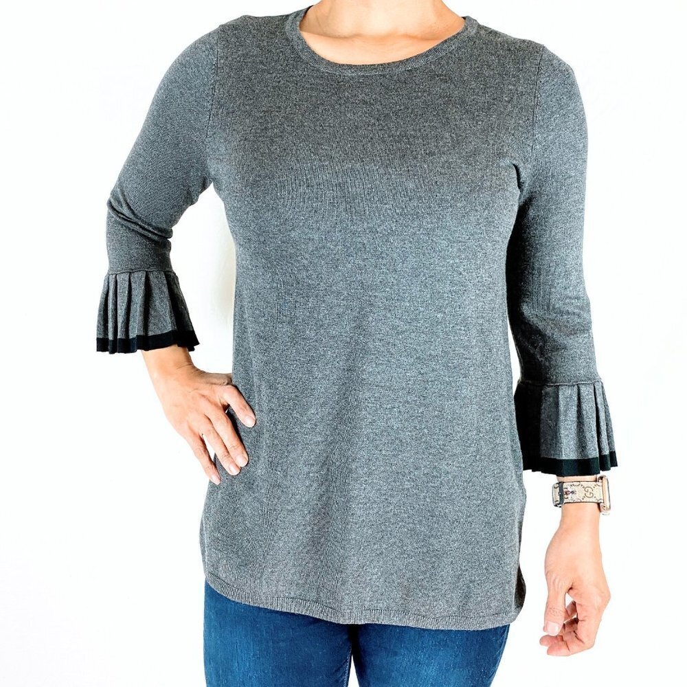 Metric Gray Bell Sleeved Casual Sweater